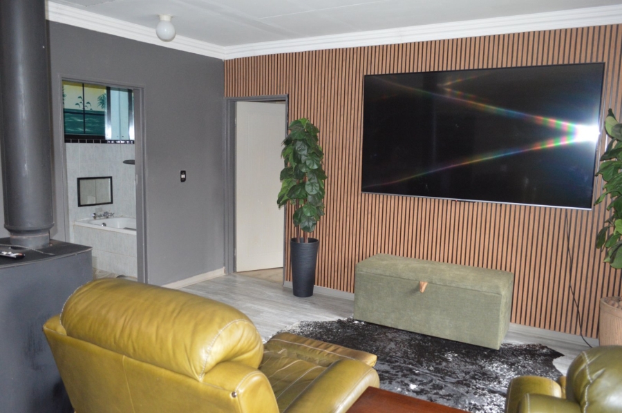 3 Bedroom Property for Sale in Flamwood North West